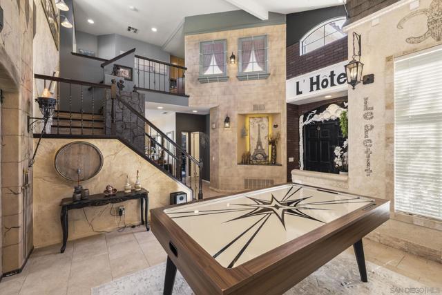 838 Masters Dr, Oceanside CA: https://media.crmls.org/mediaz/ddf20537-e575-483f-99e8-e81c73345ab2.jpg