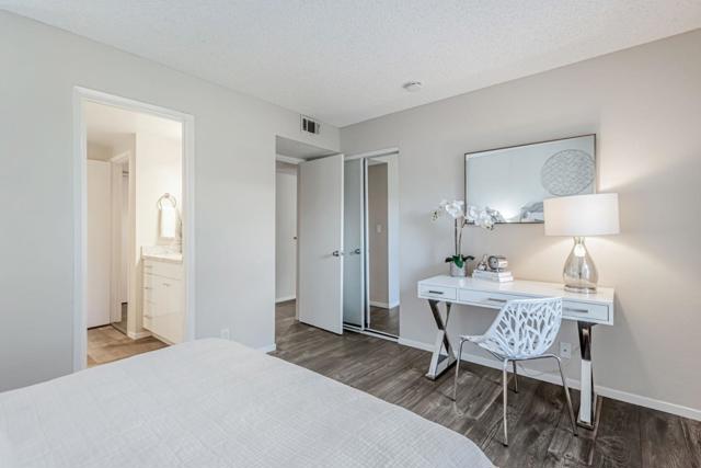 1689 Via Laguna, San Mateo CA: https://media.crmls.org/mediaz/ddf21ce6-619f-45c3-a3aa-31b95d23b4d6.jpg