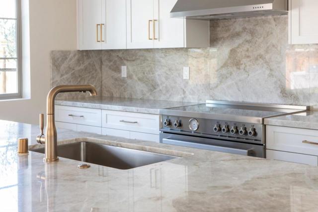 7376 Ailes Court, Gilroy CA: https://media.crmls.org/mediaz/ddf27758-37e4-4e1a-83ba-64eafabaa1b0.jpg