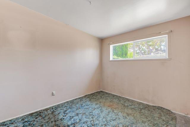 4725 Conrad Ave, San Diego CA: https://media.crmls.org/mediaz/ddf32ef2-2c28-4c7b-8881-46b89cc0d0cf.jpg