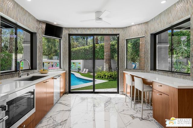 153 W El Camino Way, Palm Springs, CA 92264