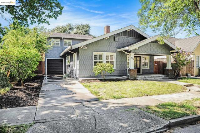 1226 W Elm Street, Stockton CA: https://media.crmls.org/mediaz/ddf51495-6973-4a2e-964a-3374d1b4326e.jpg