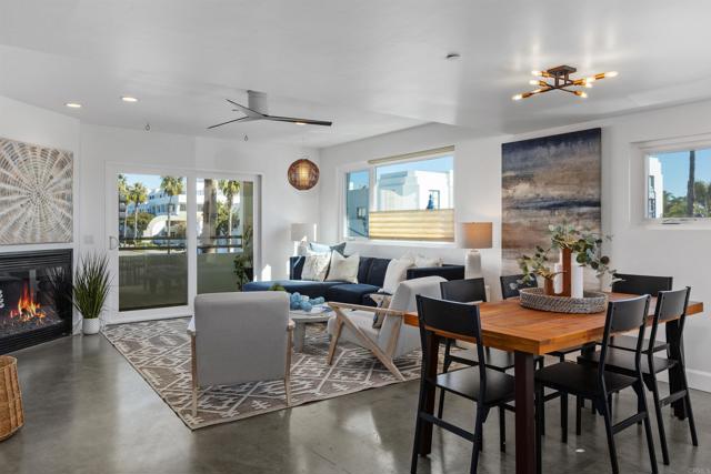 Detail Gallery Image 16 of 55 For 401 N Coast Hwy #301,  Oceanside,  CA 92054 - 3 Beds | 3 Baths