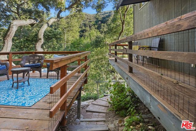 860 Old Topanga Canyon Road, Topanga CA: https://media.crmls.org/mediaz/ddf7effc-87ec-481b-8465-7548de1e3e18.jpg
