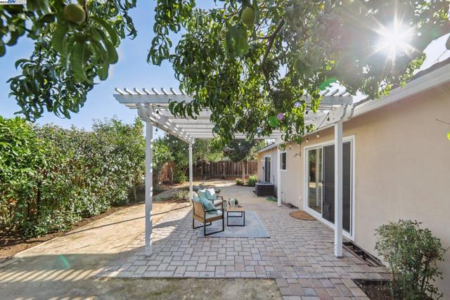 137 Cassandra Pl, San Ramon CA: https://media.crmls.org/mediaz/ddf8161f-2672-4df2-aa91-7ba7fdfaec02.jpg