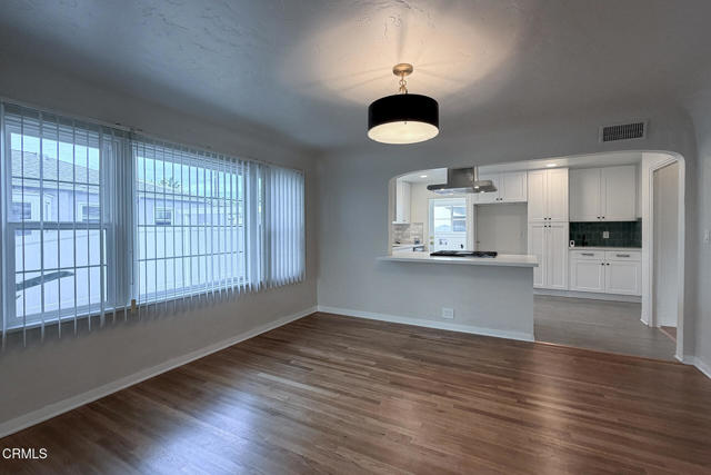 Detail Gallery Image 11 of 41 For 431 Deodar Ave, Oxnard,  CA 93030 - 3 Beds | 2 Baths