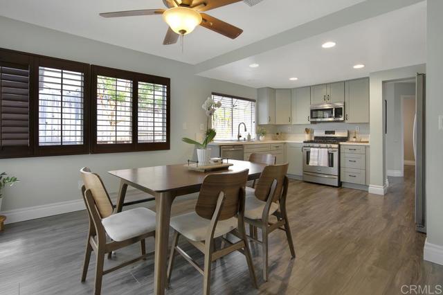 1216 Woodview Drive, Oceanside CA: https://media.crmls.org/mediaz/ddf84ab7-5ba7-4791-96c1-610e83b557fc.jpg