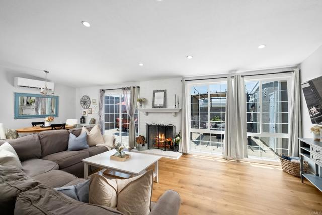 Detail Gallery Image 11 of 36 For 9341 Fermi Ave, San Diego,  CA 92123 - 3 Beds | 2 Baths
