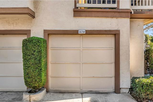 38784 Huntington Circle, Fremont CA: https://media.crmls.org/mediaz/ddf8b220-1e5a-4466-9d98-f9a650d7458d.jpg