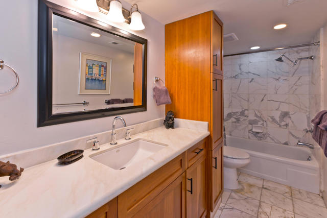 1291 Tiffany N Circle, Palm Springs CA: https://media.crmls.org/mediaz/ddf8f9a0-4d86-4723-a0b8-42834cc05fe9.jpg