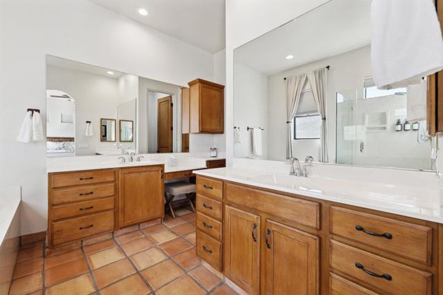 Image 30 of 39 For 52300 Eisenhower Drive