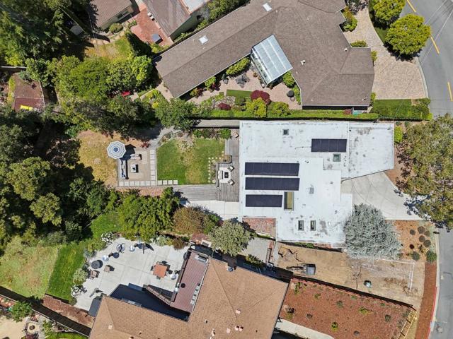 607 Dartmouth Avenue, San Carlos CA: https://media.crmls.org/mediaz/ddfa6fca-cedf-47db-b046-44125ef624bd.jpg