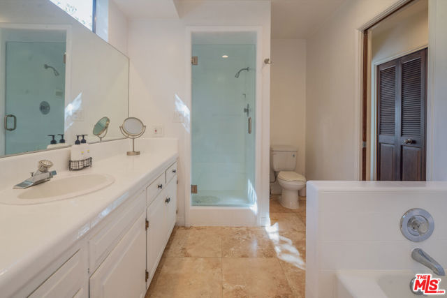 4713 Bedel Street, Woodland Hills CA: https://media.crmls.org/mediaz/ddfaf49e-1afd-4d80-b5f6-968c1cb32103.jpg