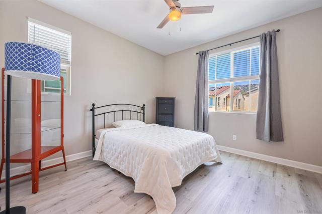 2065 Carol Lee Ln, Escondido CA: https://media.crmls.org/mediaz/ddfb2bb3-328f-4356-8628-3d419b1f3ef1.jpg