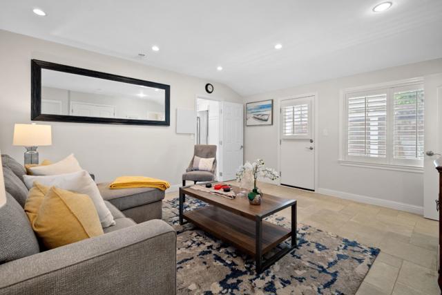 20 Sara Lane, Alamo CA: https://media.crmls.org/mediaz/ddfc15b7-aebf-438a-98b3-029b043cb9c9.jpg