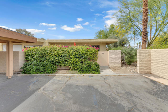5803 Los Santos Drive #19, Palm Springs, CA 92264