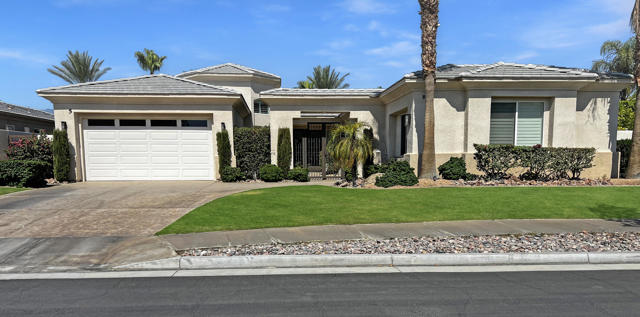 5 Lyon Road, Rancho Mirage CA: https://media.crmls.org/mediaz/ddfcda7a-1b57-4601-92f6-98a80e14a2f9.jpg