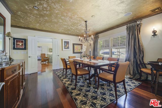 2660 Carman Crest Drive, Los Angeles CA: https://media.crmls.org/mediaz/ddfd89d2-7bf3-4b1e-b21e-36abc3bff428.jpg