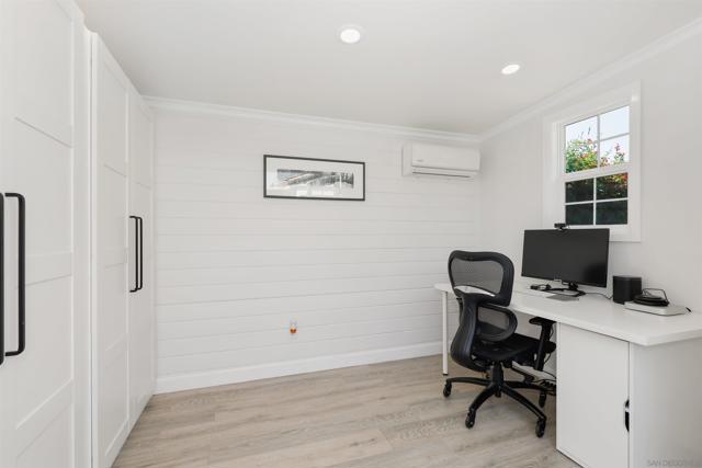 5655 Lone Star Dr, San Diego CA: https://media.crmls.org/mediaz/ddfdb1fb-7c1d-4999-b423-e4912ecb613c.jpg