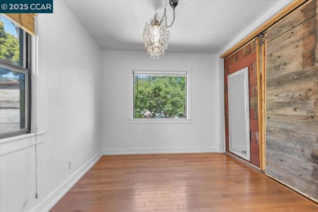 8041 Winthrope St, Oakland CA: https://media.crmls.org/mediaz/ddfe0866-3c77-4ae7-bf29-0937856b42f8.jpg