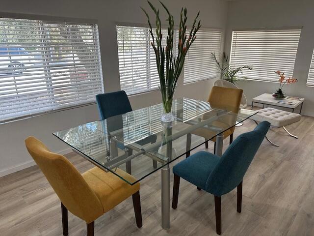 12 Via Valverde, Cathedral City CA: https://media.crmls.org/mediaz/ddfe6188-ed5d-4845-81d7-df5856a0aa31.jpg