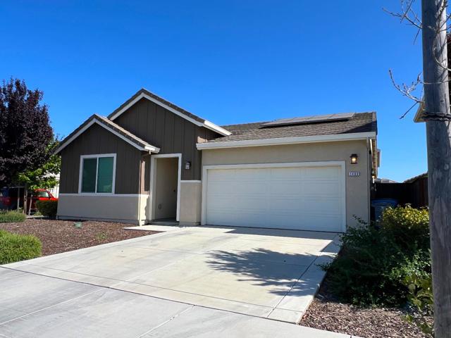 1460 Waterwheel Lane, Hollister CA: https://media.crmls.org/mediaz/ddff58ea-a713-4df7-873e-a2581a162805.jpg