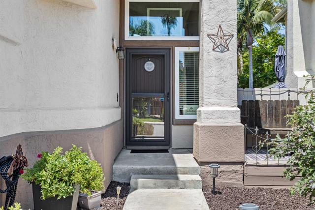 Detail Gallery Image 2 of 29 For 1846 Corte Pulsera, Oceanside,  CA 92056 - 3 Beds | 2/1 Baths