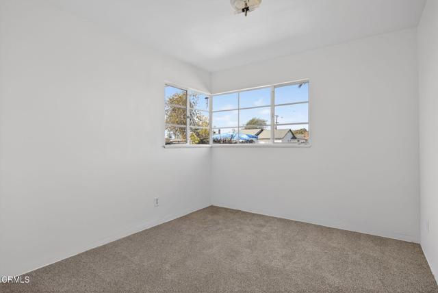 Detail Gallery Image 12 of 26 For 722 W Robert Ave, Oxnard,  CA 93030 - 3 Beds | 1/1 Baths