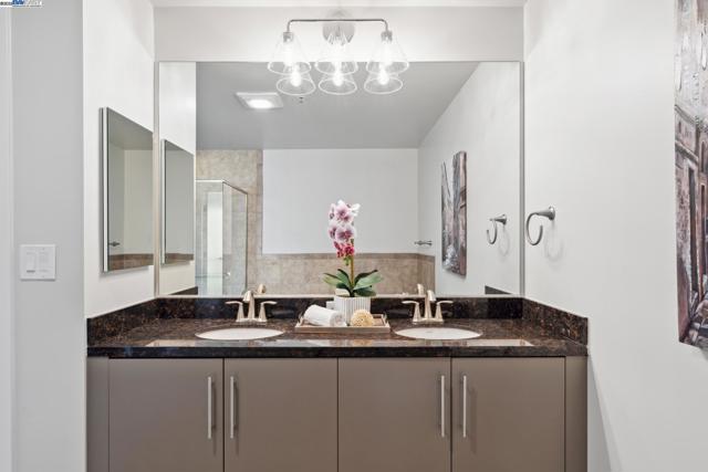 222 Broadway, Oakland CA: https://media.crmls.org/mediaz/de00f7cb-0a31-4e75-b060-a60bd3a04973.jpg