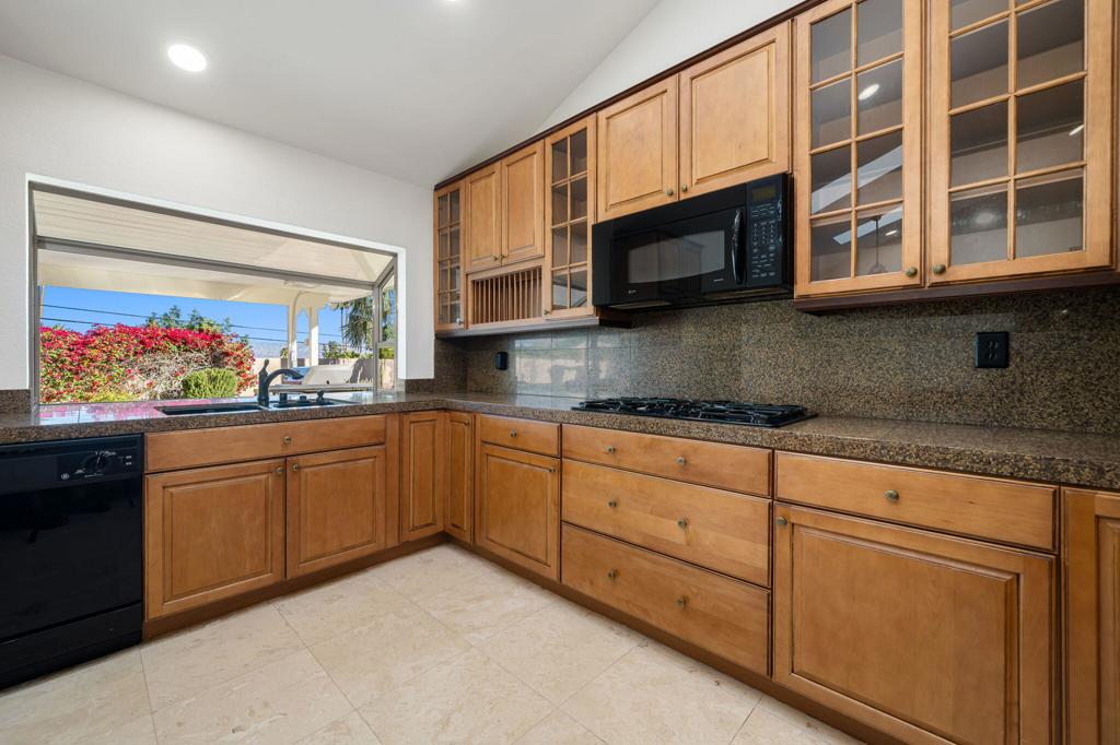 MLS #219139298DA image #14