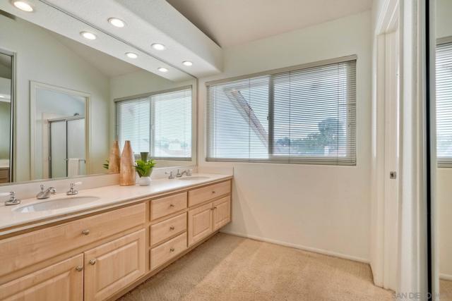 5002 Mycenae Way, Oceanside CA: https://media.crmls.org/mediaz/de02d51e-c6b6-4cd0-ab83-9131d859a561.jpg