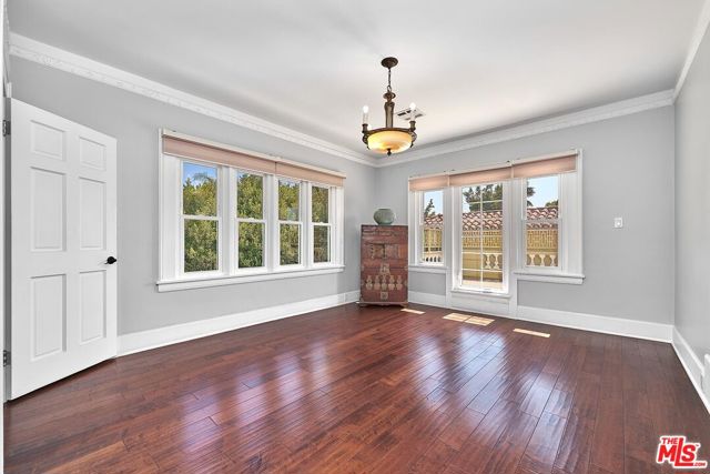 136 Fremont Place, Los Angeles CA: https://media.crmls.org/mediaz/de035b1c-de0b-43bc-8820-c7b5e00ae248.jpg