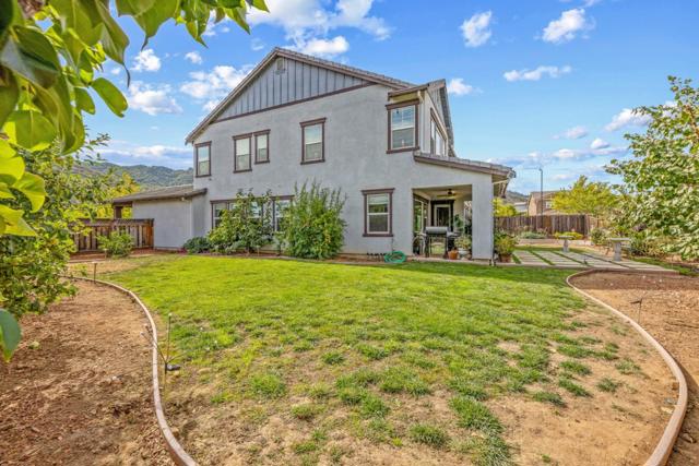 1145 Oak Brook Way, Gilroy CA: https://media.crmls.org/mediaz/de048c9a-3462-4c8d-87db-b4bad6505328.jpg
