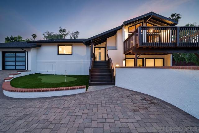 2927 Lawrence Ln, Escondido CA: https://media.crmls.org/mediaz/de048ecd-06c8-401b-8c21-24d6fa05c9b2.jpg