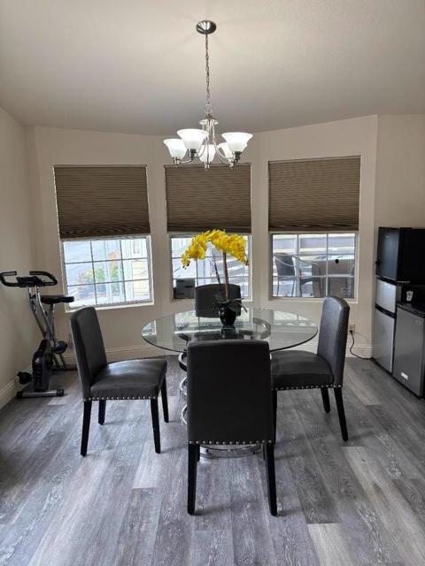 1225 Vienna, Sunnyvale CA: https://media.crmls.org/mediaz/de049c53-7dde-45c2-a824-258f701206eb.jpg