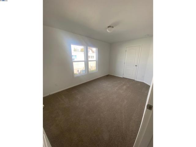 7529 Hazelnut Lane, Sacramento, California 95828, 2 Bedrooms Bedrooms, ,2 BathroomsBathrooms,Residential,For Sale,Hazelnut Lane,41060928