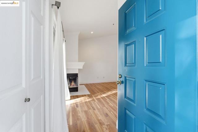 316 Dursey DR, Pinole CA: https://media.crmls.org/mediaz/de062355-8e22-40a7-8a09-4298244a41a7.jpg