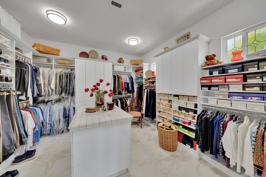 MLS #250027889SD image #20