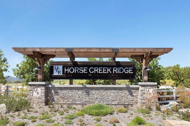 238 Ventasso Way, Fallbrook CA: https://media.crmls.org/mediaz/de093b77-5ce4-4fe3-b9b8-08624f91bb57.jpg