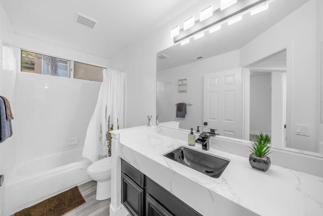 Image 31 of 59 For 12118 Ferncrest Place