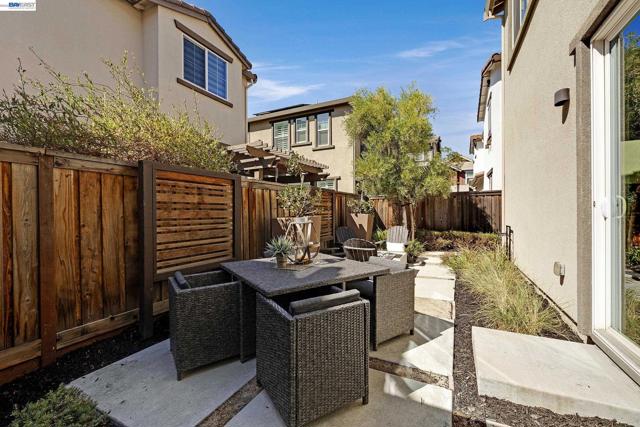 883 Barney Com, Livermore CA: https://media.crmls.org/mediaz/de0a0cc0-8290-4c42-930c-a7c63b284af7.jpg