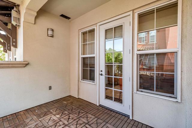 88 S Broadway, Millbrae CA: https://media.crmls.org/mediaz/de0afd82-9a16-443c-a2e9-6809495f6673.jpg