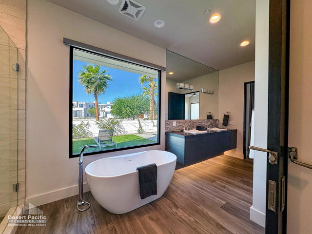 61680 Fullerton Dr, Thermal CA: https://media.crmls.org/mediaz/de0b7d48-4a22-4aee-af43-9a8a0cb310c6.jpg