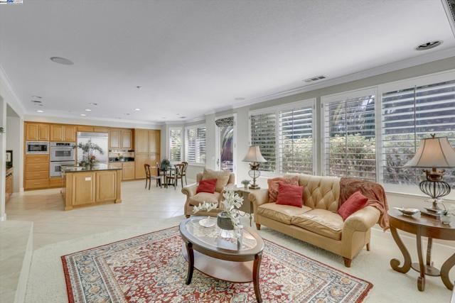 Image 14 of 58 For 2597 Ancona Cir