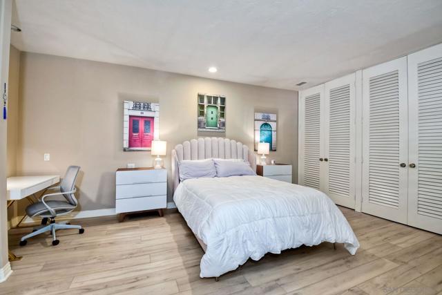 7468 Via De Fortuna, Carlsbad CA: https://media.crmls.org/mediaz/de0c06eb-1ed6-44aa-9689-53066d81af05.jpg