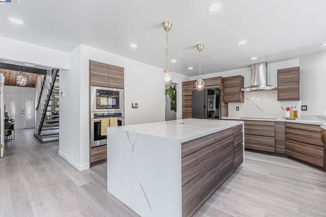 1835 Camino Estrada, Concord CA: https://media.crmls.org/mediaz/de0cb226-5006-4200-91a8-badabfe70df1.jpg