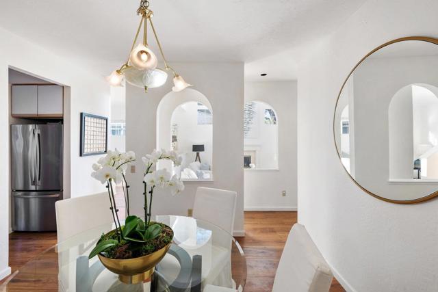 622 Avenue Balboa, El Granada CA: https://media.crmls.org/mediaz/de0d4095-6ee4-4d26-baf0-238b314aa799.jpg