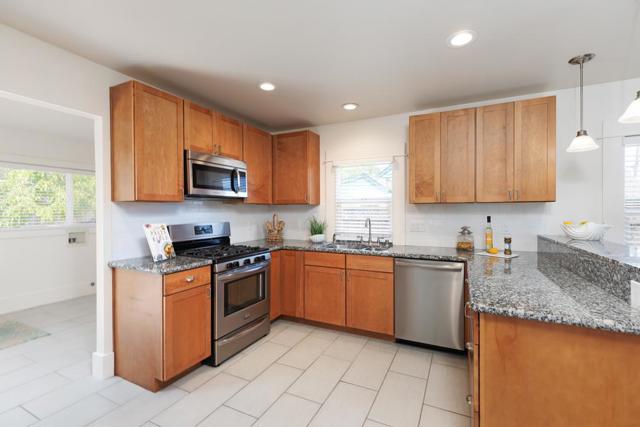 213 Chilverton Street, Santa Cruz CA: https://media.crmls.org/mediaz/de0d9a73-32de-4863-995c-08b8c1137ccc.jpg