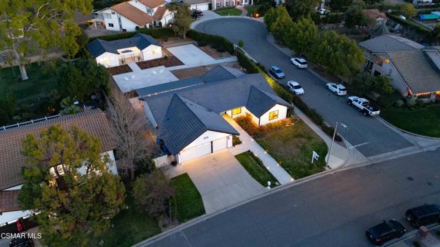 568 Bristol Avenue, Simi Valley CA: https://media.crmls.org/mediaz/de0dda70-50c9-435e-bfc2-0499fd9e7686.jpg