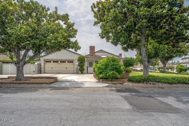230 E Pamela Road, Arcadia CA: https://media.crmls.org/mediaz/de0e7f90-5eb4-437e-b126-0af202ef2c0b.jpg